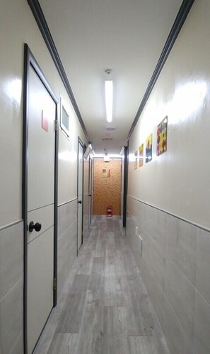 BESTEL - Caters to Women