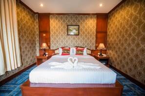 Deluxe Double Room, 1 Double Bed, City View | In-room safe, desk, laptop workspace, blackout drapes