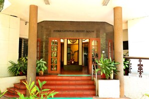 Entrada de la propiedad