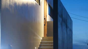 2 habitaciones, cubrecamas, escritorio y wifi gratis