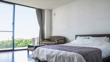 side.A, Ocean View, Double Room | Down comforters, desk, soundproofing, free WiFi