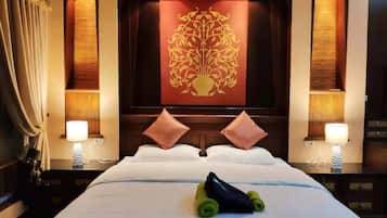 1 Luxury with 4 King Size Bed Room in Chiang Mai | Egyptian cotton sheets, pillowtop beds, individually decorated