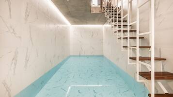 Suite with Pool | Private pool