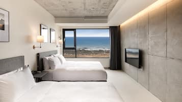 Twin | Beach/ocean view