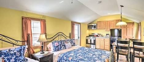 1 bedroom, desk, WiFi (free), bed sheets
