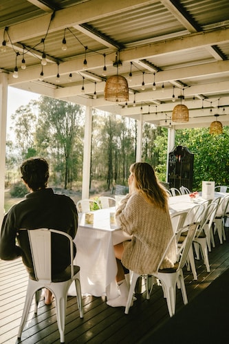 Hunter Moon Country Hse | Hunter Valley Luxury Group Stay Firepit/Spa/EVCharger