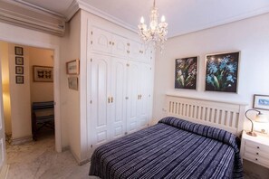 2 bedrooms, WiFi, bed sheets