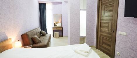 Lägenhet - flera sängar - icke-rökare | Skrivbord, strykjärn/strykbräda, gratis wi-fi och sängkläder