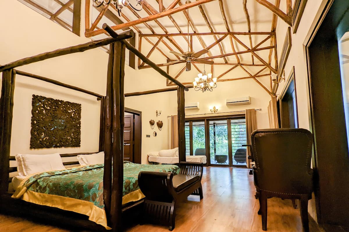 Suite Luxe, 1 trĂšs grand lit, non-fumeur, vue jardin