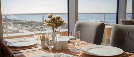 Cooked-to-order breakfast for a fee