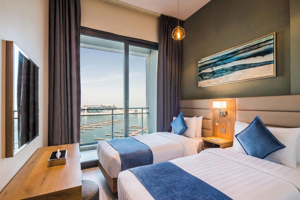 3 bedrooms, in-room safe, blackout curtains, soundproofing