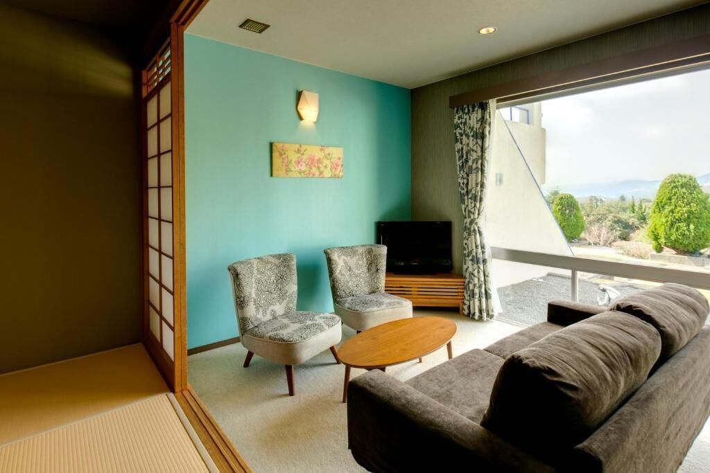 Flat-screen TV, DVD player