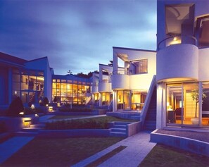 Front of property – evening/night - sundance resort Izukougen Annex (Ito)