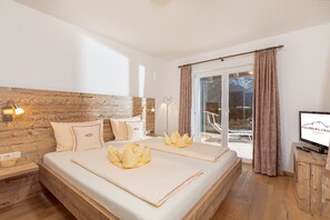 Superior Chalet, Multiple Beds, Non Smoking, Mountain View