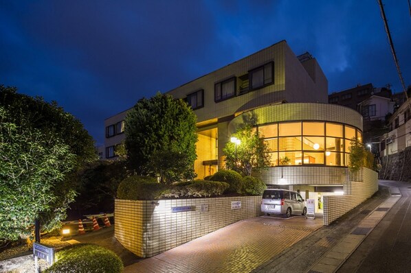 Front of property – evening/night