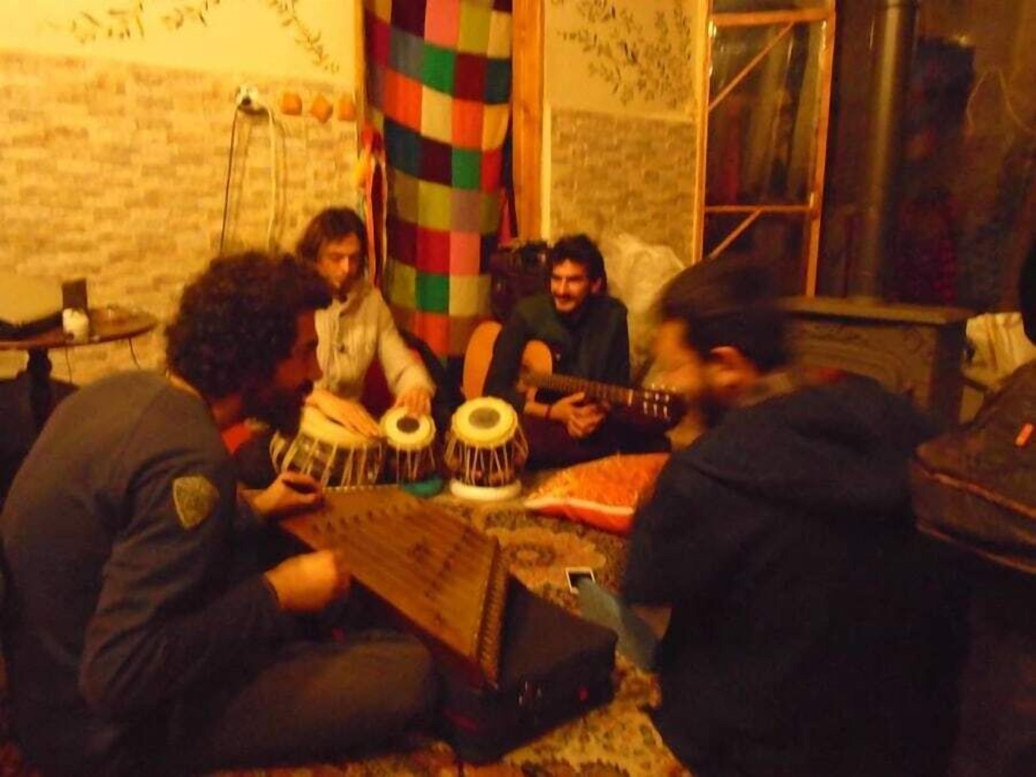 Photo - Lotus Garden Hostel Izmir