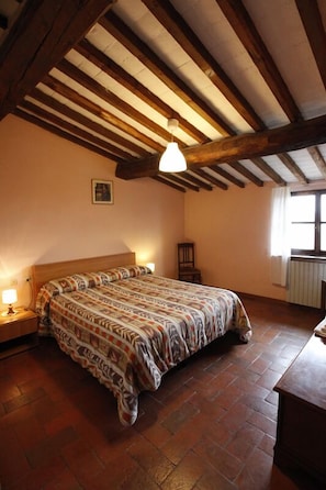 Doppia Standard, 1 letto queen, non fumatori (Alba) - Fattoria Albanese Labardi (Lastra a Signa)