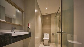 Family Quadruple Room, City View | Bathroom | Separate bathtub and shower, hydromassage showerhead, free toiletries - Maison Truong Thinh Hotel by Urban B (Ho Chi Minh City)