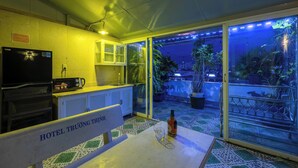 ห้องพัก (VIP) | ระเบียง