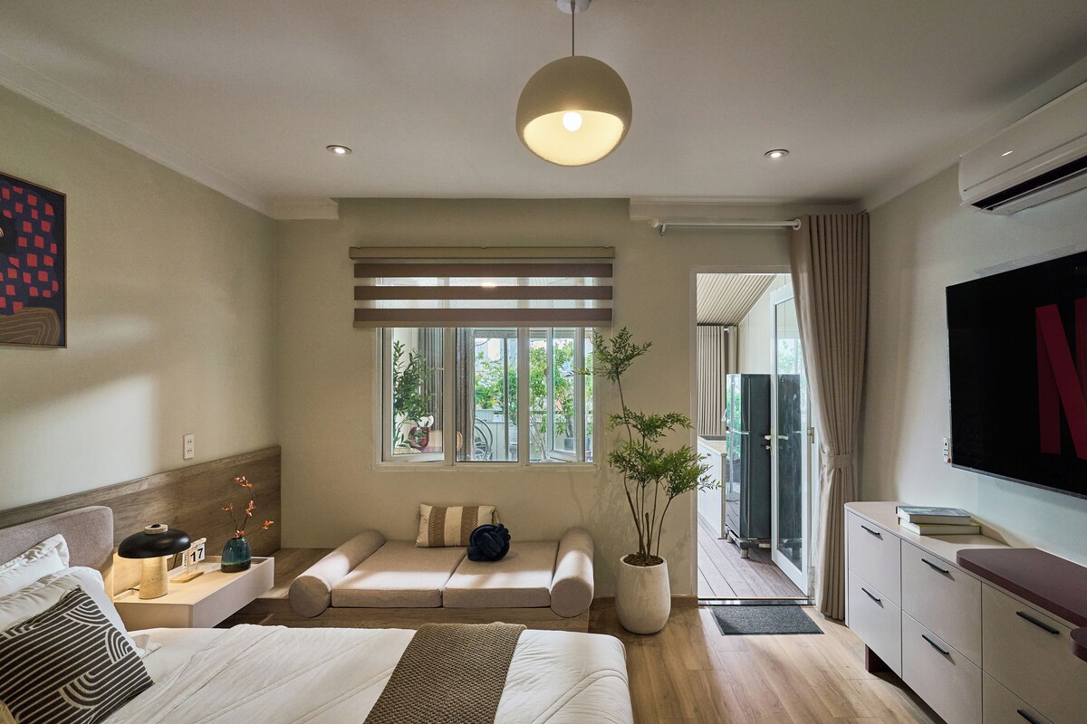 Exclusive Double Room, Kitchenette, City View | Premium bedding, down duvets, minibar, desk