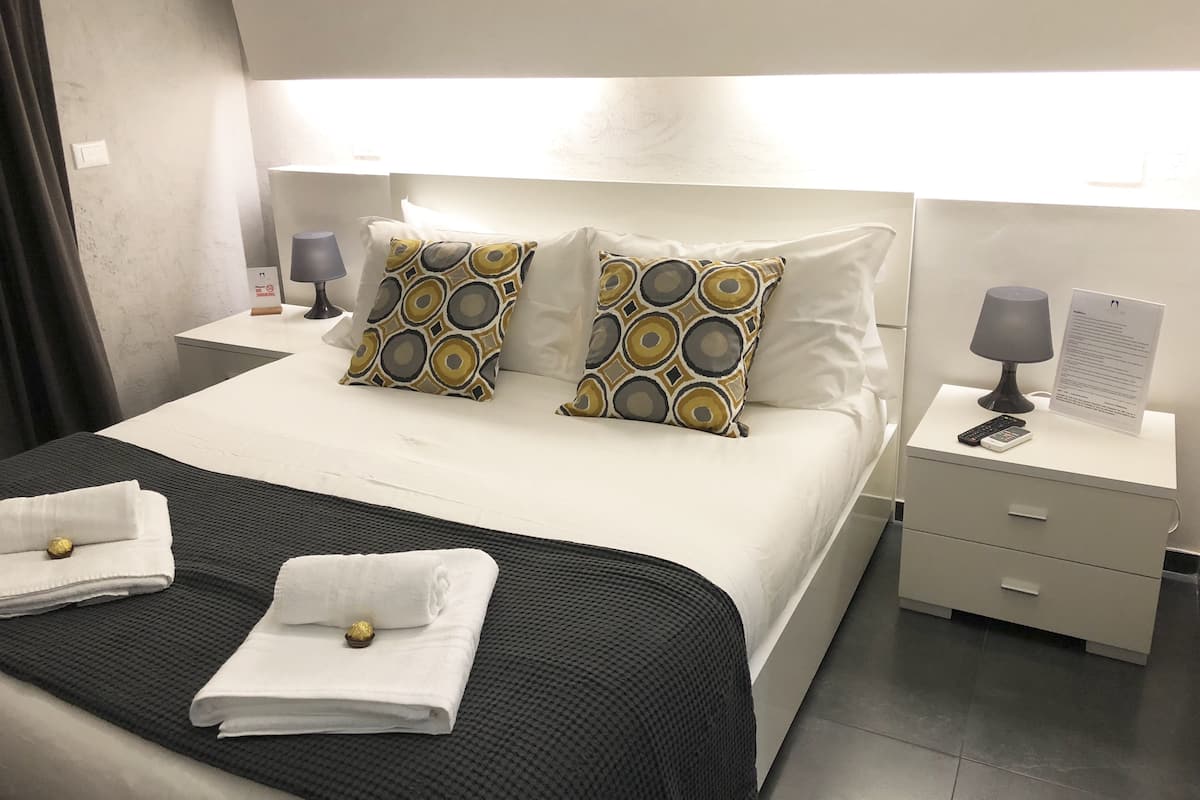 Superior Double Room | 1 bedroom, desk, blackout drapes, iron/ironing board (on request)