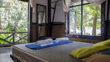 Double Bungalow with Fan and Balcony | Free WiFi, bed sheets