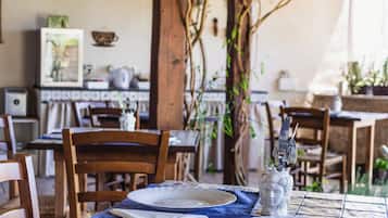 Colazione completa inclusa, servita tutte le mattine