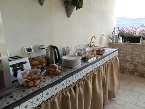 Desayuno completo incluido todos los días