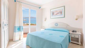 Doppel- oder Zweibettzimmer, Gartenblick | Zimmersafe, Schreibtisch, Verdunkelungsvorhänge, schallisolierte Zimmer