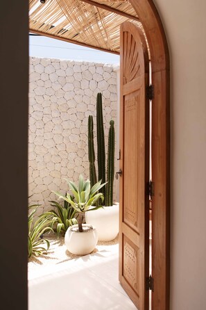 Vila superluxo, 3 quartos, vista para a piscina | Banheiro | Banheira e chuveiro separados, banheira de imersão