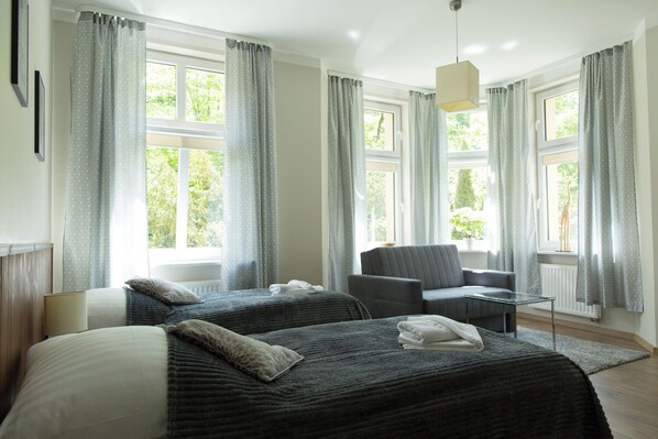 Tweepersoonskamer (2) | Een strijkplank/strijkijzer, gratis wifi, beddengoed