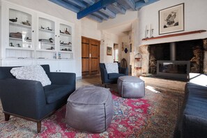 Coin salon dans le hall