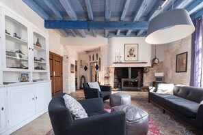 Lobby sitting area - Montboulard (Soyaux)