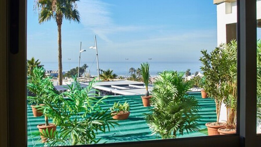 Mabrouk Hotel And Suites