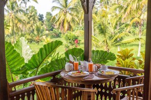 Exclusive Villa, 1 Bedroom, Garden View | Balcony