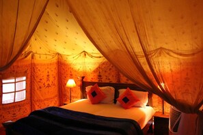 In-room safe, desk, laptop workspace, soundproofing - Prince Desert Camp (Jaisalmer)