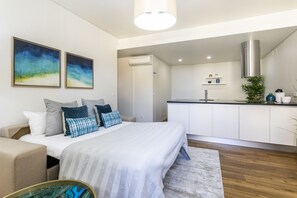 Studio (2F) | Iron/ironing board, free cribs/infant beds, free WiFi, bed sheets