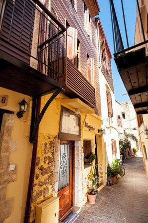 Front of property - Hamam Suites II (Chania)