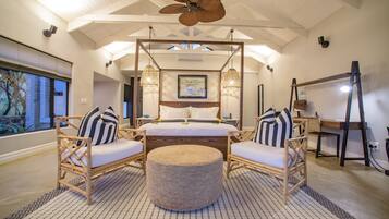 Romantic Room | Premium bedding, down duvets, in-room safe, desk