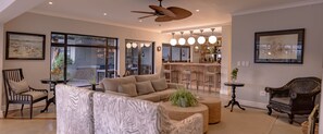 Lounge - Valley Lodge - Babanango Game Reserve (Ulundi)