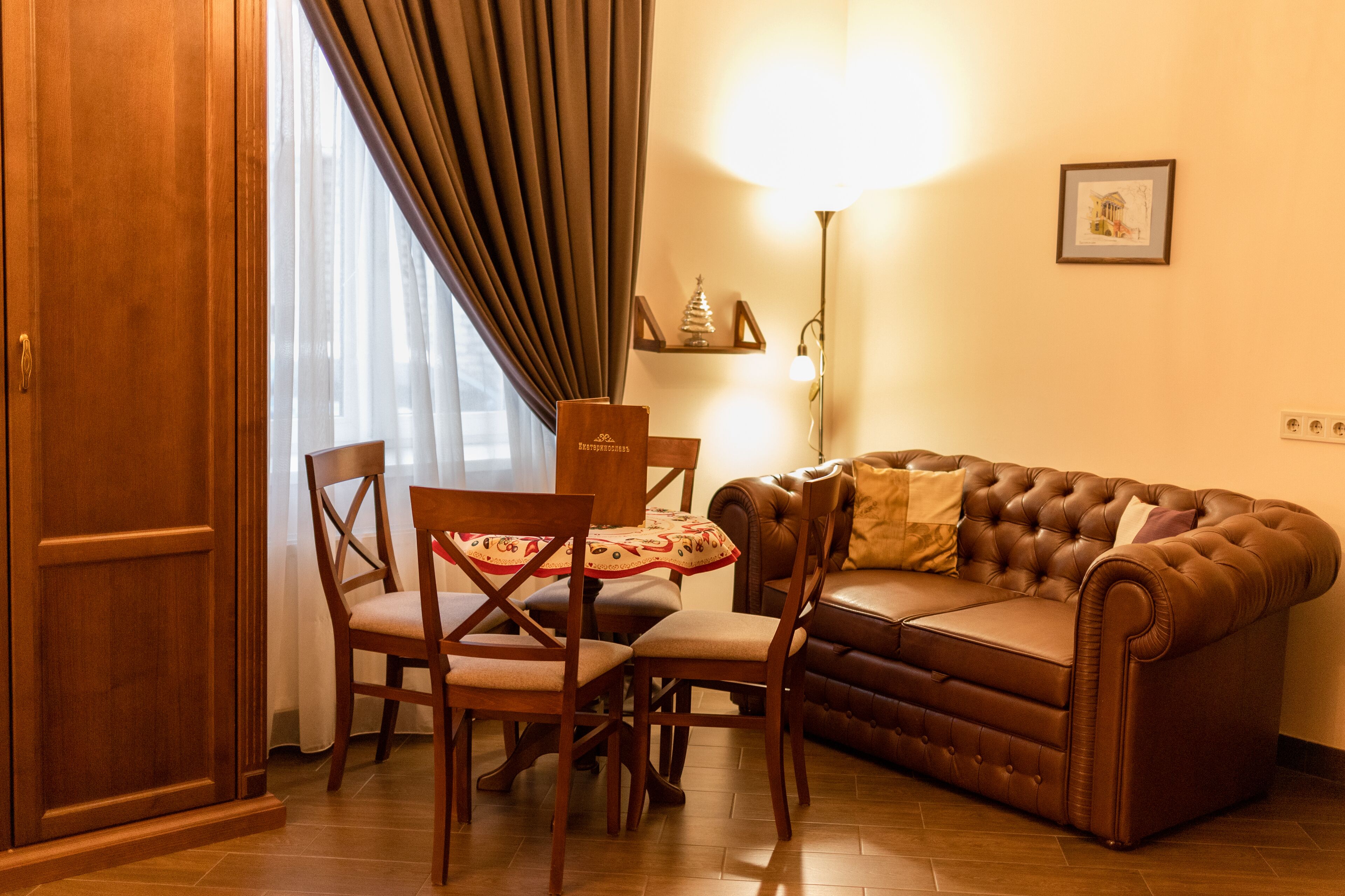 奢華公寓 | 高級寢具 、Select Comfort 床墊、房內夾萬、獨特設計