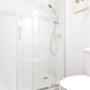 Apartment, 1 Bedroom | Bathroom