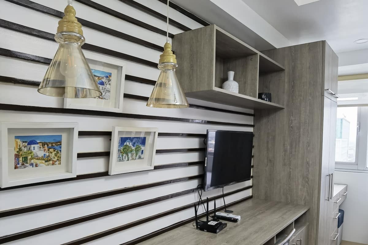 Estudio Club | Ropa de cama de alta calidad y escritorio
