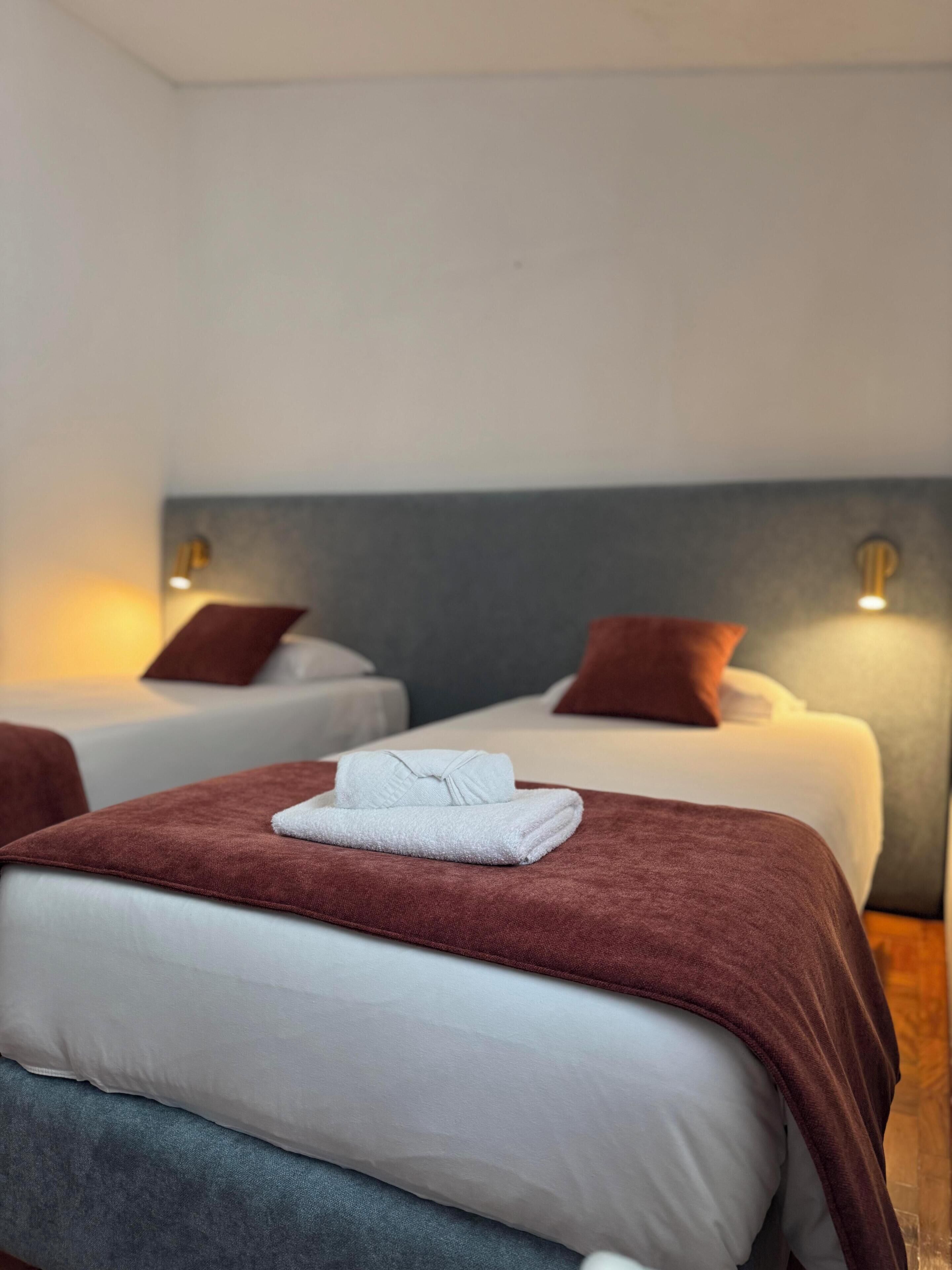 Twin Room, 2 Twin Beds | Free WiFi, bed sheets