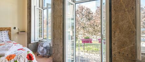 Studio | 1 soverom, lydisolert, wi-fi (inkludert) og sengetøy