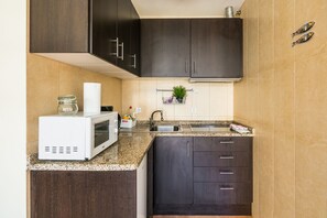 Studio | Private kitchenette