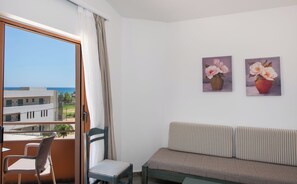 Insonorización, cunas, wifi gratis y ropa de cama 