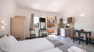 Studio, Garden View | 2 bedrooms, soundproofing, cribs/infant beds, free WiFi