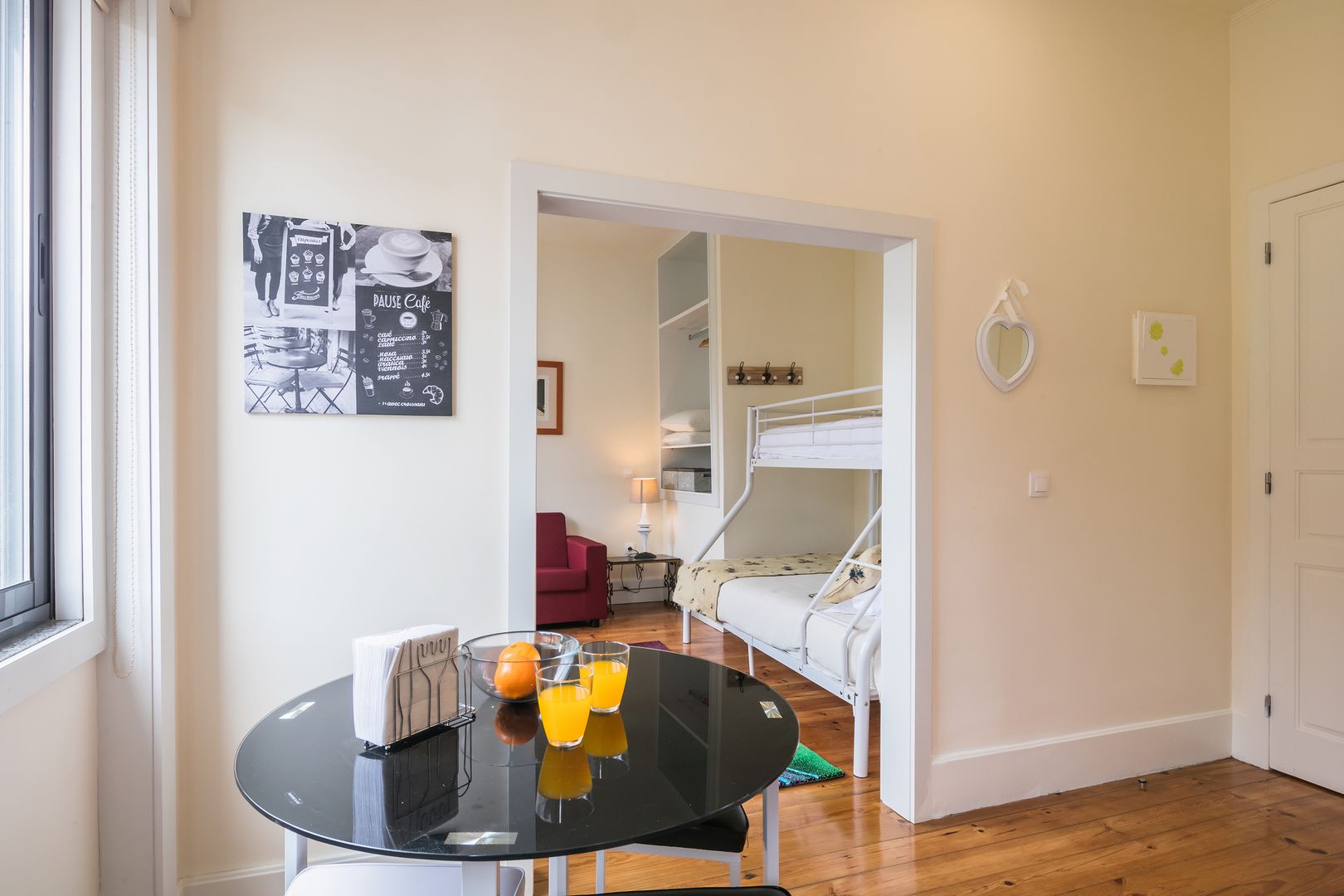 Departamento, 1 habitación | Área de sala de estar | Televisión de pantalla plana 