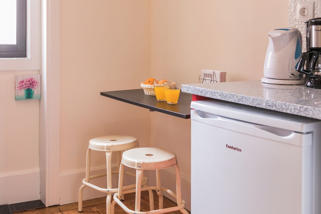 Estudio | Cocina privada | Refrigerador con congelador, microondas y parrilla de estufa 